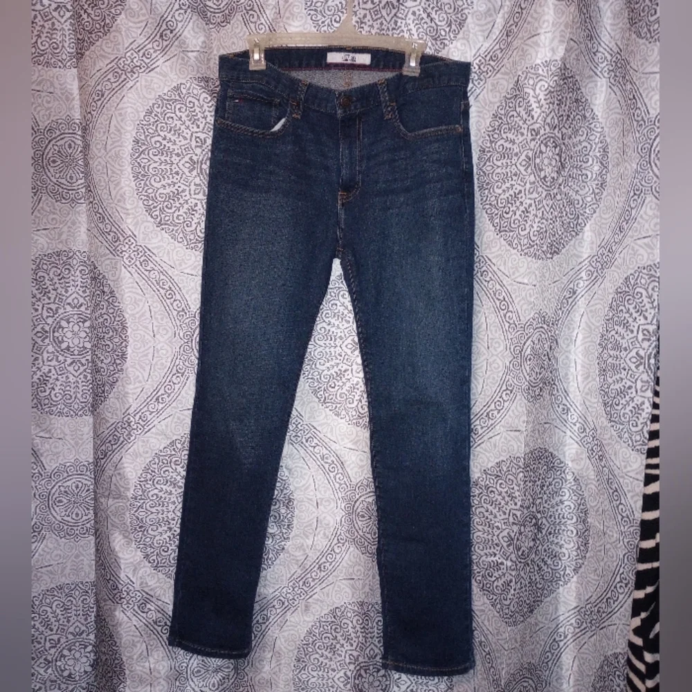 Tommy Hilfiger Men's Dark Wash Denim
